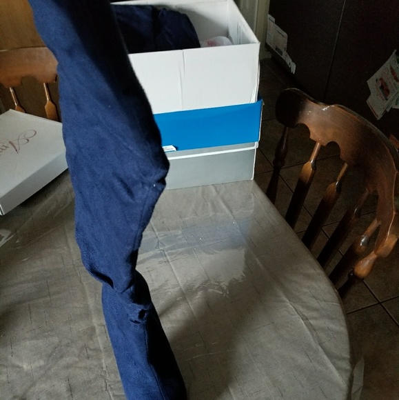 Boots - Picture 3 of 4